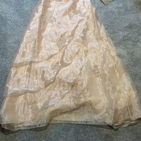 Pink/cream  pearl dress- jean delys 💕 - Picture 2 of 7